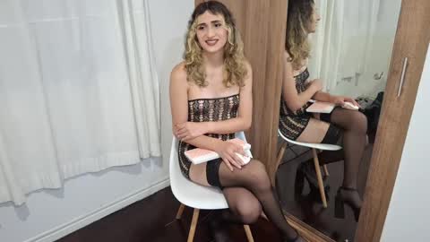 Kaylee Sims online show from April 1, 12:33 am