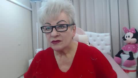 Snapshot of kaylesmoll chatting on February 20, 7:58 pm kaylesmoll online show from February 20, 7:58 pm