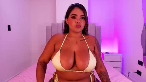 Snapshot of kaylie_evans chatting on March 27, 11:54 am kaylie evans online show from March 27, 11:54 am