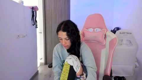 Snapshot of kaylie_xxx chatting on September 23, 11:24 am kaylie online show from September 23, 11:24 am