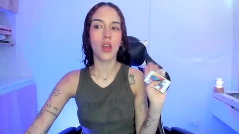 kaylie online show from May 12, 6:27 pm