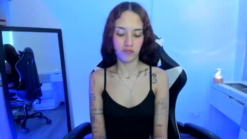 kaylie online show from May 25, 2:01 pm
