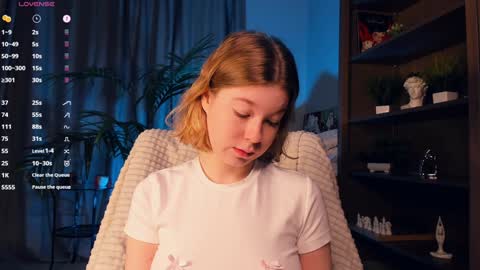 Hi Im Arina 3 online show from September 22, 9:39 pm