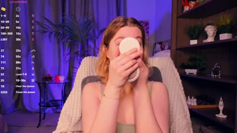 Hi Im Arina 3 online show from September 28, 9:53 pm