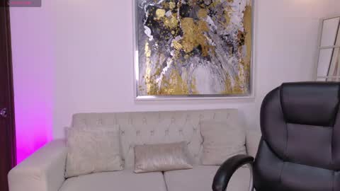 Kay online show from May 8, 4:07 am