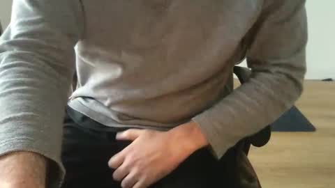 Snapshot of kaywolf89 chatting on February 17, 9:46 am Neon online show from February 17, 9:46 am