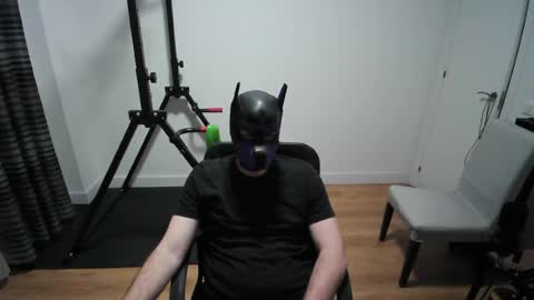 Snapshot of kaywolf89 chatting on March 24, 6:46 pm Neon online show from March 24, 6:46 pm
