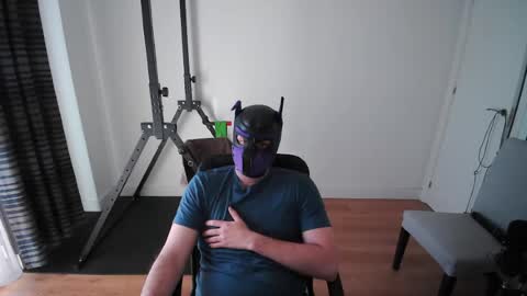 Snapshot of kaywolf89 chatting on April 4, 4:48 pm Neon online show from April 4, 4:48 pm