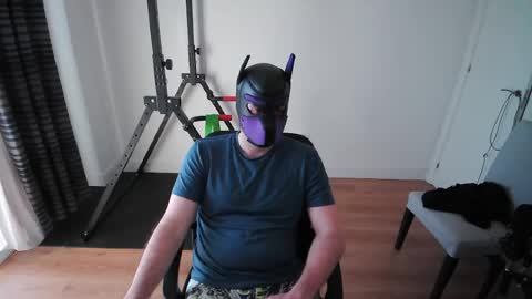Snapshot of kaywolf89 chatting on April 5, 5:32 pm Neon online show from April 5, 5:32 pm