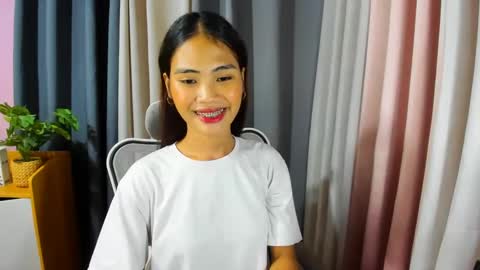Snapshot of kazel_dominant chatting on February 1, 10:15 am KAZEL online show from February 1, 10:15 am