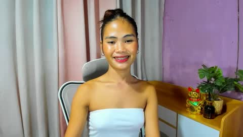 Snapshot of kazel_dominant chatting on February 8, 10:50 am KAZEL online show from February 8, 10:50 am