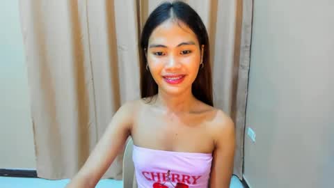 Snapshot of kazel_dominant chatting on February 25, 2:33 pm KAZEL online show from February 25, 2:33 pm