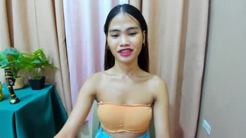 Snapshot of kazel_dominant chatting on March 3, 9:33 am KAZEL online show from March 3, 9:33 am