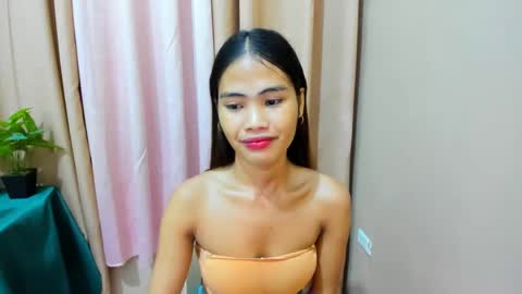 Snapshot of kazel_dominant chatting on March 3, 12:37 pm KAZEL online show from March 3, 12:37 pm