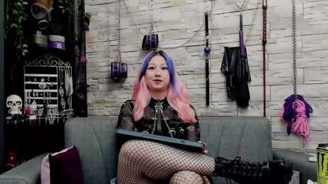 Miss Kazia online show from November 8, 2:06 pm