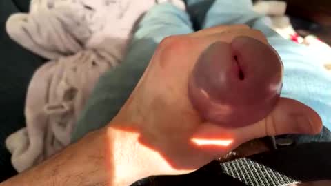 Snapshot of kb542643 chatting on March 8, 9:40 pm kb542643 online show from March 8, 9:40 pm