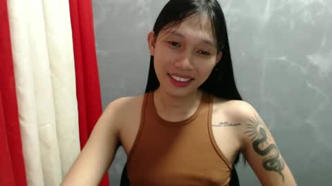 Its me Cora online show from December 13, 8:51 am