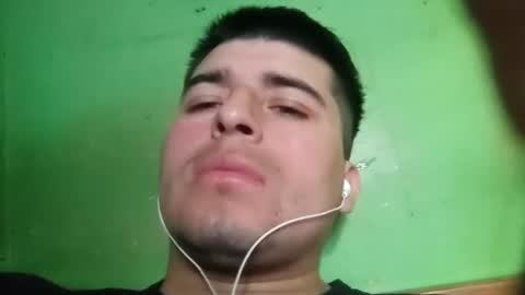 Snapshot of kcristhian78 chatting on October 18, 7:03 pm kcristhian78 online show from October 18, 7:03 pm