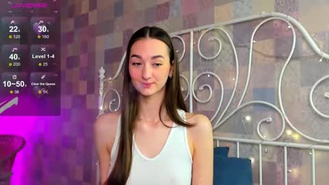 Snapshot of ke1ly_powell chatting on February 6, 1:05 am Kelly GMT 2 Su We Th Fr Sa 0300AM-09-00AM online show from February 6, 1:05 am