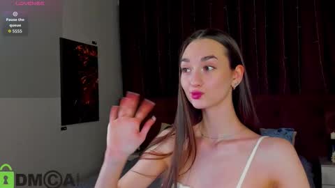 Kelly GMT 2 Su We Th Fr Sa   0300AM-09-00AM   online show from December 4, 2:10 am