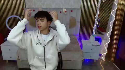  keahi  online show from March 29, 11:32 am