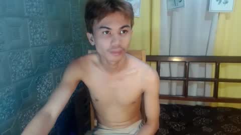 kean_28 online show from May 9, 6:18 am