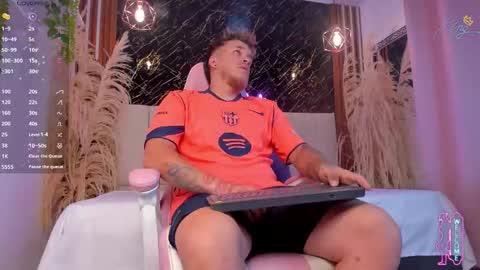 Snapshot of keane_lee_ chatting on March 18, 12:19 pm Keane online show from March 18, 12:19 pm