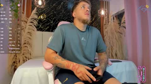 Snapshot of keane_lee_ chatting on March 26, 12:22 pm Keane online show from March 26, 12:22 pm