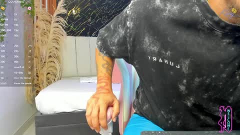 Snapshot of keane_lee_ chatting on April 1, 1:41 pm Keane online show from April 1, 1:41 pm