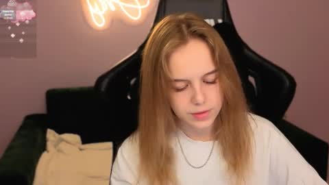 Seb Polly Roxy Jonny online show from September 27, 9:03 am