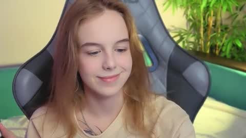 Seb Polly Roxy Jonny online show from November 16, 4:23 pm