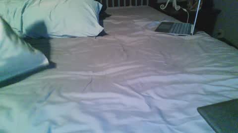 Snapshot of keegan__ chatting on February 8, 8:20 am Sub online show from February 8, 8:20 am
