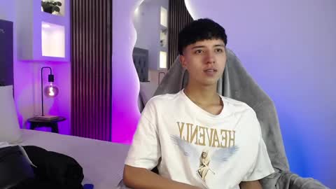 Snapshot of keen_nico chatting on April 12, 12:43 pm nico online show from April 12, 12:43 pm