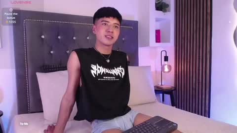 Snapshot of keen_nico chatting on May 11, 2:45 pm nico online show from May 11, 2:45 pm