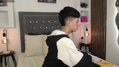 Snapshot of keen_nico chatting on May 15, 1:07 pm nico online show from May 15, 1:07 pm