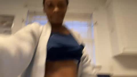 Snapshot of keephimcum69me chatting on January 15, 12:21 pm Keephimcum69me online show from January 15, 12:21 pm