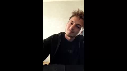 Snapshot of keetherwulf chatting on April 17, 1:58 pm keetherwulf online show from April 17, 1:58 pm