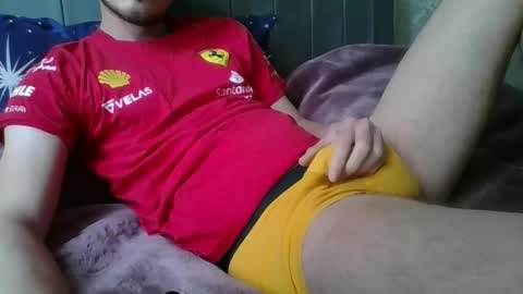 Snapshot of keetherwulf chatting on April 20, 12:41 pm keetherwulf online show from April 20, 12:41 pm