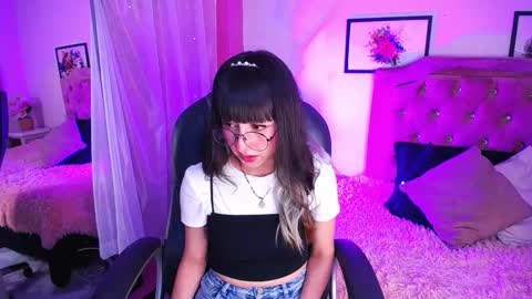 Snapshot of keiko_amane chatting on March 5, 9:49 am online show from March 5, 9:49 am