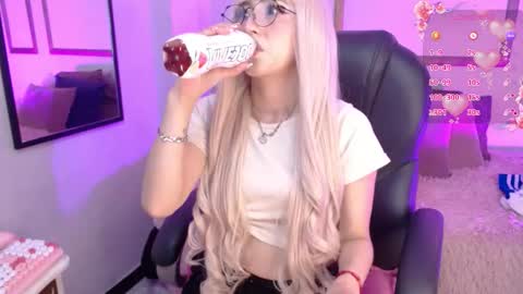 Snapshot of keiko_amane chatting on March 28, 3:39 am online show from March 28, 3:39 am