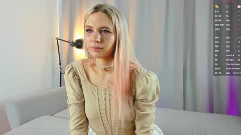 Snapshot of keilachango chatting on February 20, 9:00 am Kim online show from February 20, 9:00 am