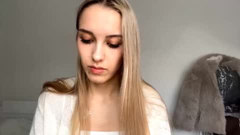 Lina online show from February 2, 7:18 am