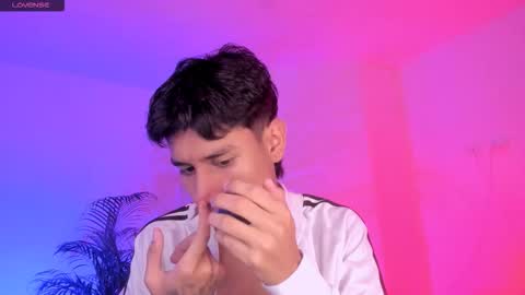 Alejandro Gonzalez online show from October 5, 3:49 am