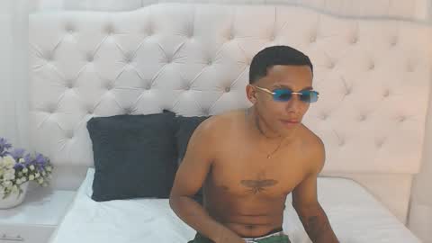 keiner_vasquez online show from September 10, 7:25 pm