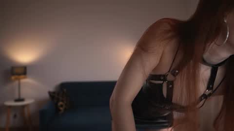 keira_knight online show from September 20, 11:17 pm