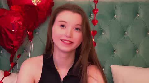 Keira online show from February 12, 6:25 pm