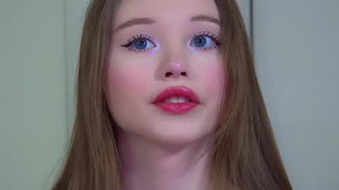 Keira online show from April 26, 6:22 am