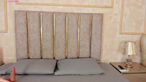 keirahartz online show from February 21, 3:34 am