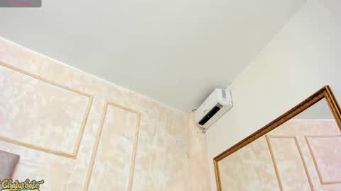 keirahartz online show from September 9, 3:39 am