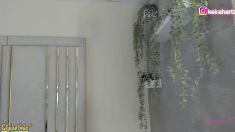 keirahartz online show from May 26, 11:39 am